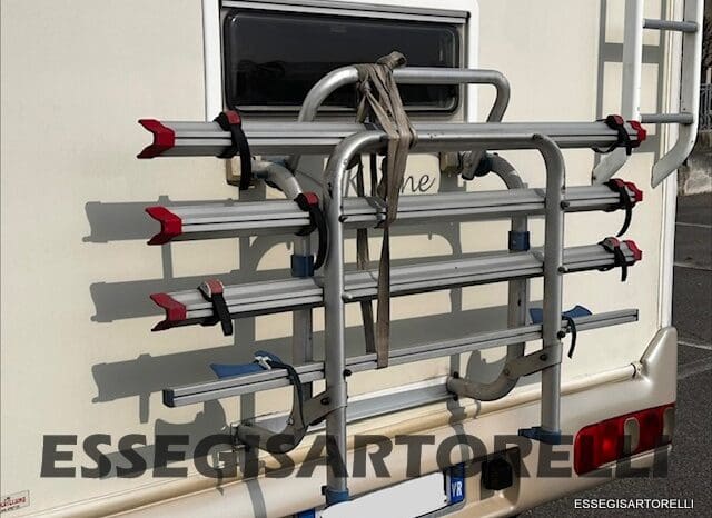 KENTUCKY CORRAL 3 MANSARDATO 6 POSTI OMOLOGATI 2005 TRANSIT GEMELLATO 137 CV pieno