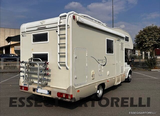 KENTUCKY CORRAL 3 MANSARDATO 6 POSTI OMOLOGATI 2005 TRANSIT GEMELLATO 137 CV pieno