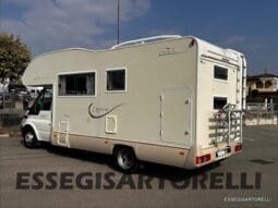 KENTUCKY CORRAL 3 MANSARDATO 6 POSTI OMOLOGATI 2005 TRANSIT GEMELLATO 137 CV pieno