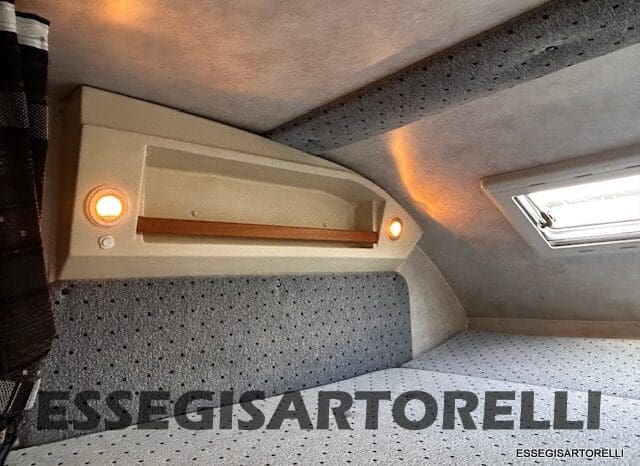 KENTUCKY CORRAL 3 MANSARDATO 6 POSTI OMOLOGATI 2005 TRANSIT GEMELLATO 137 CV pieno