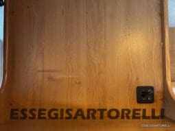 KENTUCKY CORRAL 3 MANSARDATO 6 POSTI OMOLOGATI 2005 TRANSIT GEMELLATO 137 CV pieno