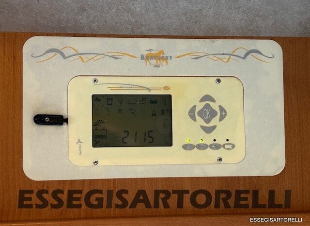 KENTUCKY CORRAL 3 MANSARDATO 6 POSTI OMOLOGATI 2005 TRANSIT GEMELLATO 137 CV pieno