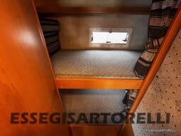 KENTUCKY CORRAL 3 MANSARDATO 6 POSTI OMOLOGATI 2005 TRANSIT GEMELLATO 137 CV pieno