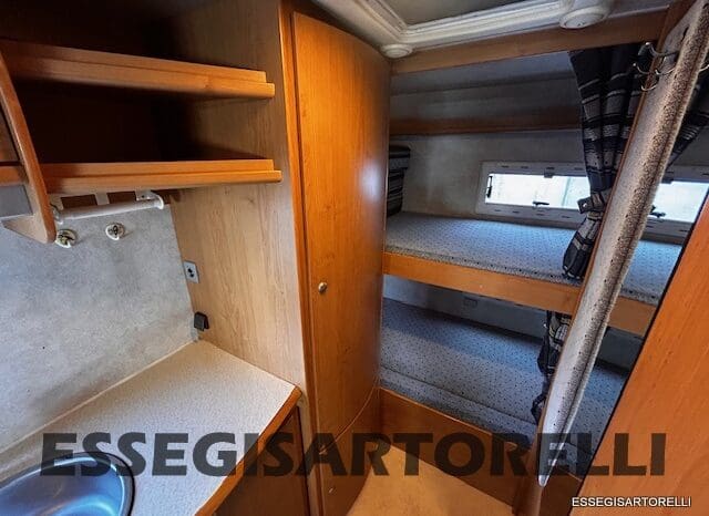 KENTUCKY CORRAL 3 MANSARDATO 6 POSTI OMOLOGATI 2005 TRANSIT GEMELLATO 137 CV pieno