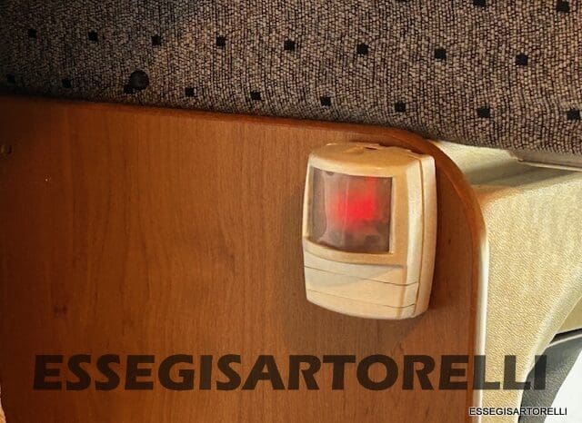 KENTUCKY CORRAL 3 MANSARDATO 6 POSTI OMOLOGATI 2005 TRANSIT GEMELLATO 137 CV pieno