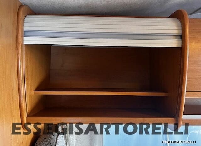 KENTUCKY CORRAL 3 MANSARDATO 6 POSTI OMOLOGATI 2005 TRANSIT GEMELLATO 137 CV pieno