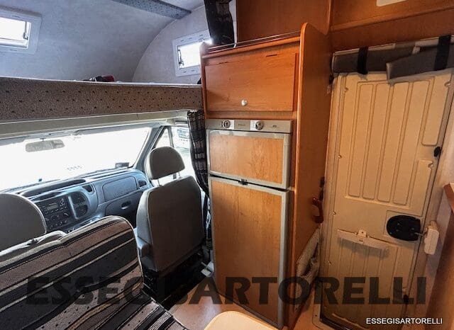 KENTUCKY CORRAL 3 MANSARDATO 6 POSTI OMOLOGATI 2005 TRANSIT GEMELLATO 137 CV pieno