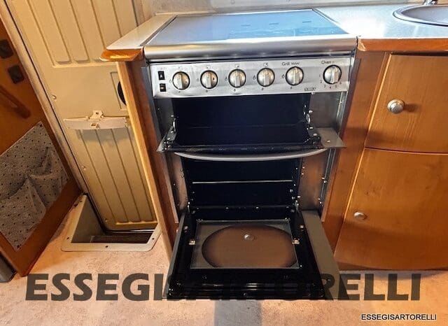 KENTUCKY CORRAL 3 MANSARDATO 6 POSTI OMOLOGATI 2005 TRANSIT GEMELLATO 137 CV pieno