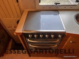 KENTUCKY CORRAL 3 MANSARDATO 6 POSTI OMOLOGATI 2005 TRANSIT GEMELLATO 137 CV pieno