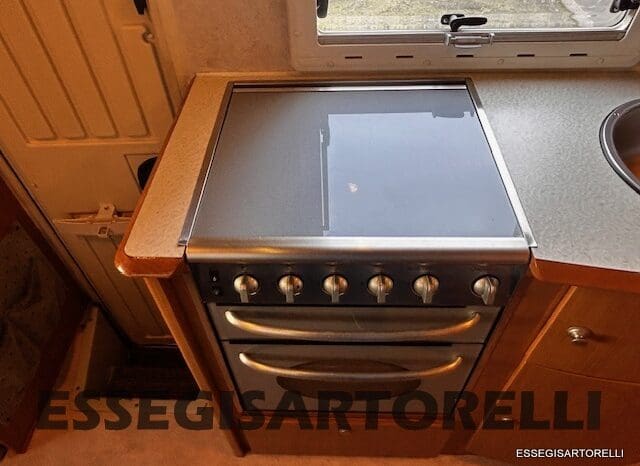 KENTUCKY CORRAL 3 MANSARDATO 6 POSTI OMOLOGATI 2005 TRANSIT GEMELLATO 137 CV pieno