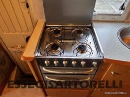 KENTUCKY CORRAL 3 MANSARDATO 6 POSTI OMOLOGATI 2005 TRANSIT GEMELLATO 137 CV pieno