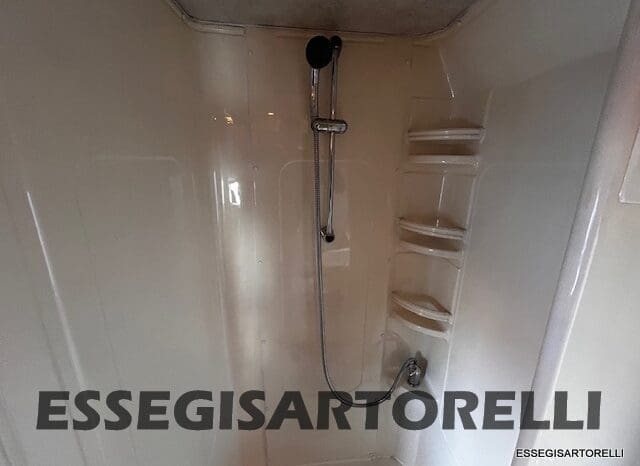 KENTUCKY CORRAL 3 MANSARDATO 6 POSTI OMOLOGATI 2005 TRANSIT GEMELLATO 137 CV pieno