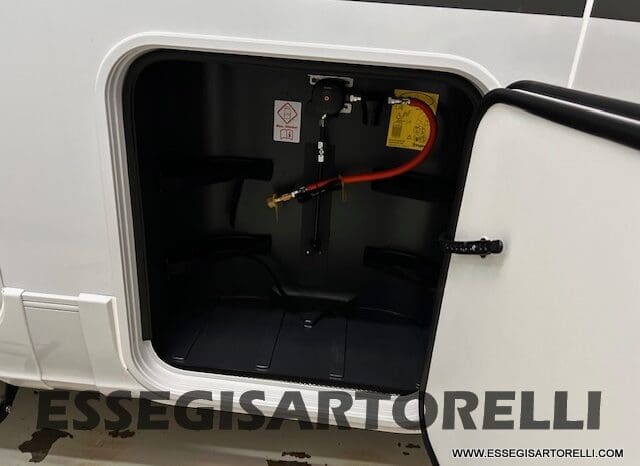 ADRIA 60° NEW CORAL XL A 600 DP GAMMA 2026 NEW DUCATO UCONNECT 699 cm pieno