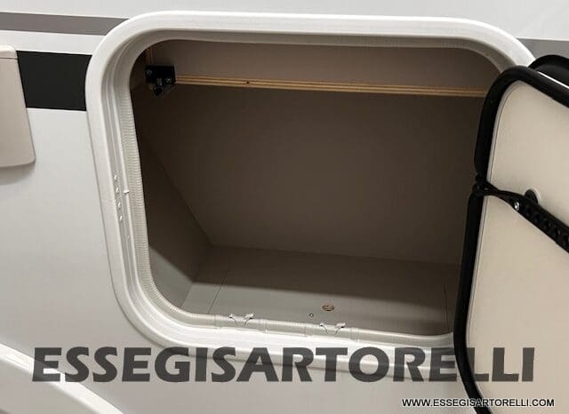 ADRIA 60° NEW CORAL XL A 600 DP GAMMA 2026 NEW DUCATO UCONNECT 699 cm pieno