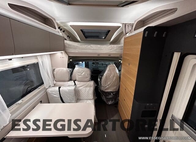 ADRIA 60° NEW CORAL XL A 600 DP GAMMA 2026 NEW DUCATO UCONNECT 699 cm pieno