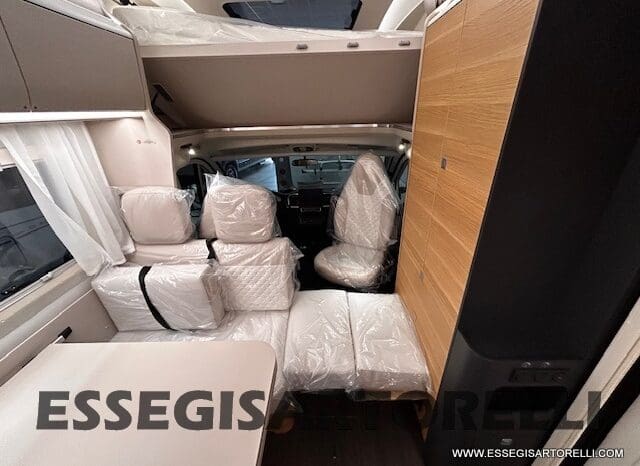 ADRIA 60° NEW CORAL XL A 600 DP GAMMA 2026 NEW DUCATO UCONNECT 699 cm pieno