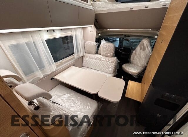 ADRIA 60° NEW CORAL XL A 600 DP GAMMA 2026 NEW DUCATO UCONNECT 699 cm pieno