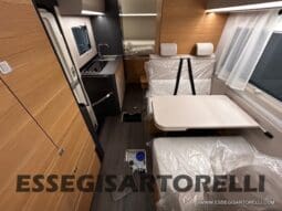 ADRIA 60° NEW CORAL XL A 600 DP GAMMA 2026 NEW DUCATO UCONNECT 699 cm pieno