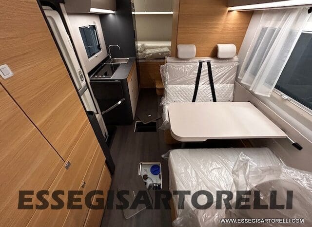 ADRIA 60° NEW CORAL XL A 600 DP GAMMA 2026 NEW DUCATO UCONNECT 699 cm pieno