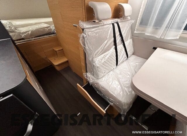 ADRIA 60° NEW CORAL XL A 600 DP GAMMA 2026 NEW DUCATO UCONNECT 699 cm pieno