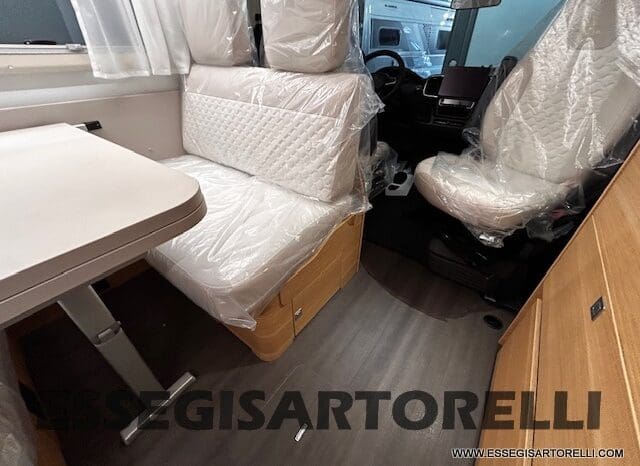 ADRIA 60° NEW CORAL XL A 600 DP GAMMA 2026 NEW DUCATO UCONNECT 699 cm pieno