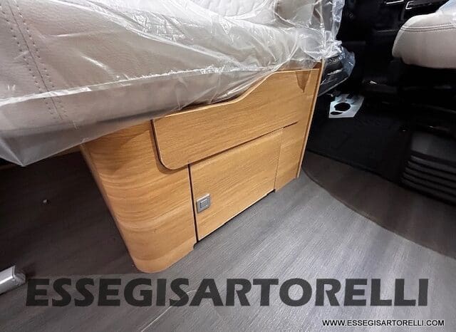 ADRIA 60° NEW CORAL XL A 600 DP GAMMA 2026 NEW DUCATO UCONNECT 699 cm pieno