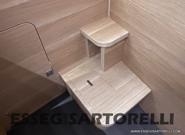 ADRIA 60° NEW CORAL XL A 600 DP GAMMA 2026 NEW DUCATO UCONNECT 699 cm pieno