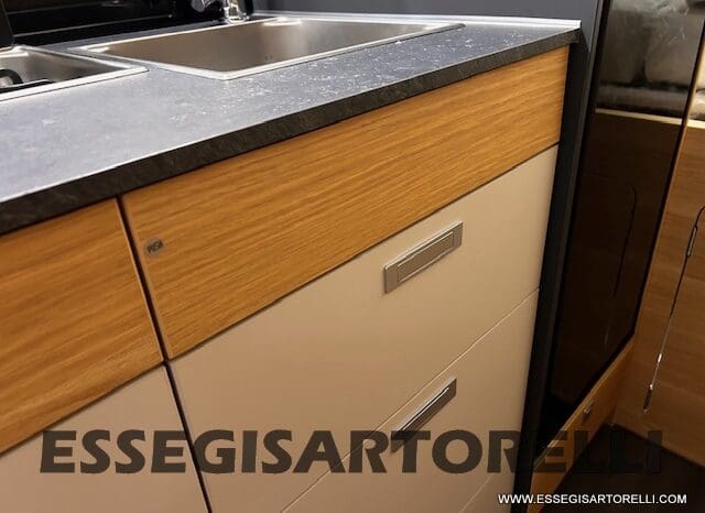 ADRIA 60° NEW CORAL XL A 600 DP GAMMA 2026 NEW DUCATO UCONNECT 699 cm pieno