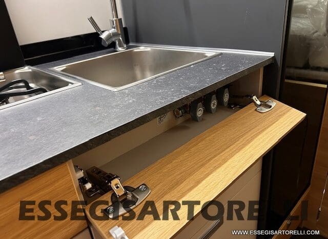 ADRIA 60° NEW CORAL XL A 600 DP GAMMA 2026 NEW DUCATO UCONNECT 699 cm pieno