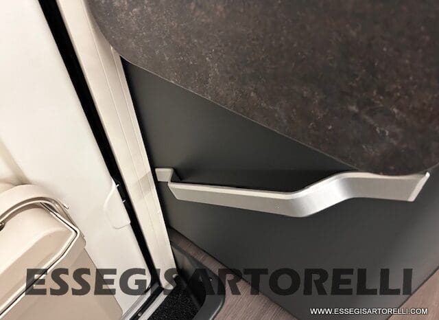 ADRIA 60° NEW CORAL XL A 600 DP GAMMA 2026 NEW DUCATO UCONNECT 699 cm pieno