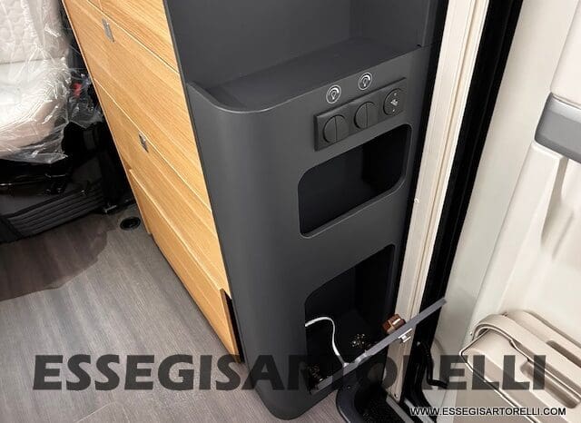 ADRIA 60° NEW CORAL XL A 600 DP GAMMA 2026 NEW DUCATO UCONNECT 699 cm pieno