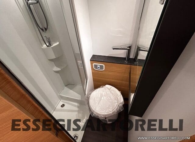 ADRIA 60° NEW CORAL XL A 600 DP GAMMA 2026 NEW DUCATO UCONNECT 699 cm pieno