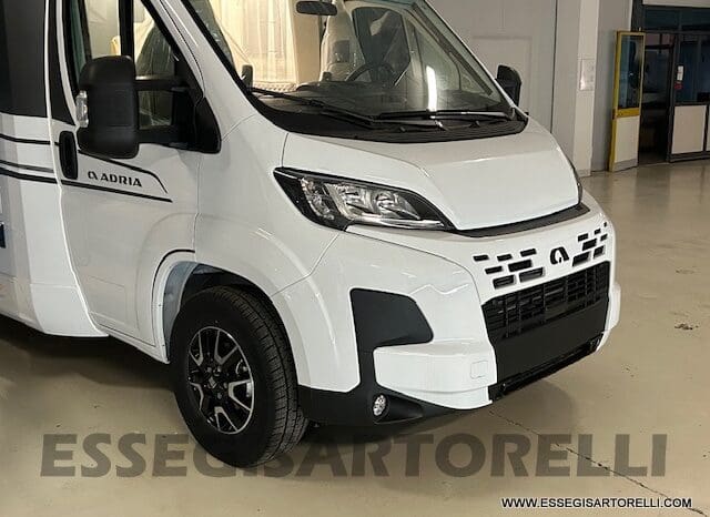 ADRIA 60° NEW CORAL XL A 600 DP GAMMA 2026 NEW DUCATO UCONNECT 699 cm pieno