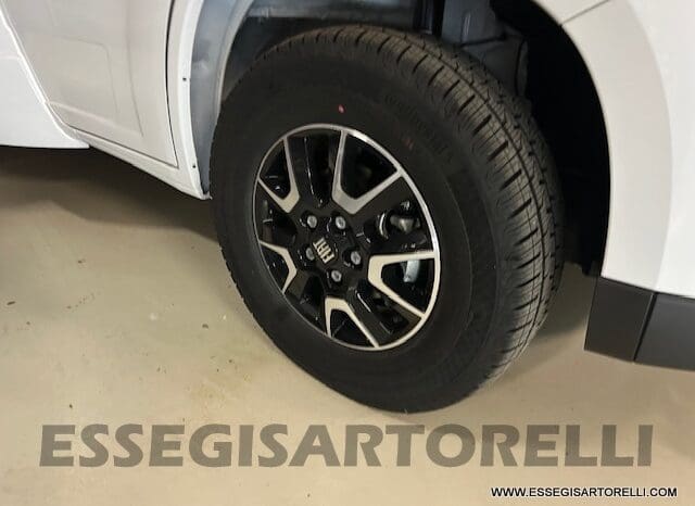 ADRIA 60° NEW CORAL XL A 600 DP GAMMA 2026 NEW DUCATO UCONNECT 699 cm pieno