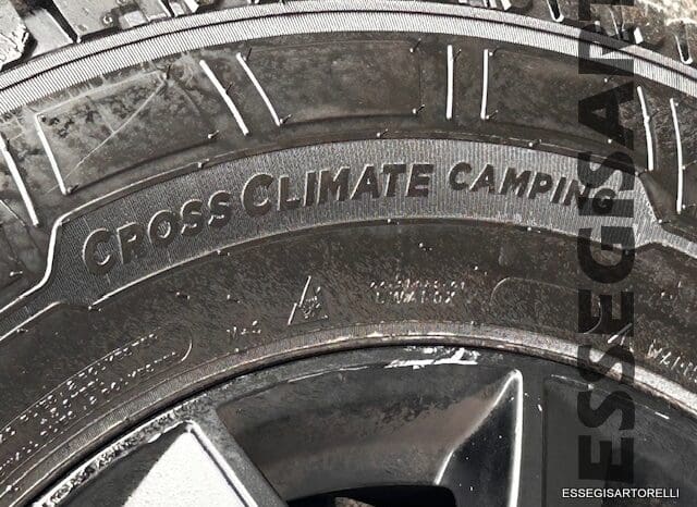 CHALLENGER V 217 LETTI GEMELLI VAN 636 CM FULL 2021 pieno