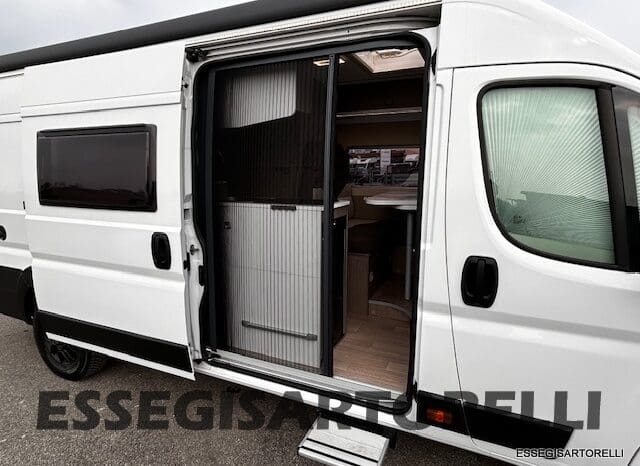 CHALLENGER V 217 LETTI GEMELLI VAN 636 CM FULL 2021 pieno