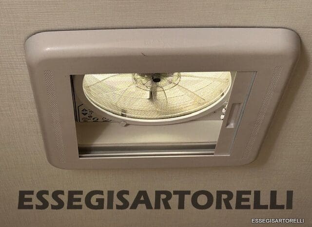 CHALLENGER V 217 LETTI GEMELLI VAN 636 CM FULL 2021 pieno