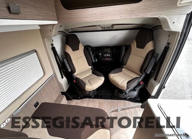 CHALLENGER V 217 LETTI GEMELLI VAN 636 CM FULL 2021 pieno