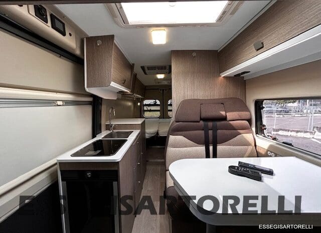 CHALLENGER V 217 LETTI GEMELLI VAN 636 CM FULL 2021 pieno