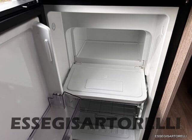 CHALLENGER V 217 LETTI GEMELLI VAN 636 CM FULL 2021 pieno