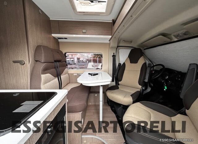 CHALLENGER V 217 LETTI GEMELLI VAN 636 CM FULL 2021 pieno