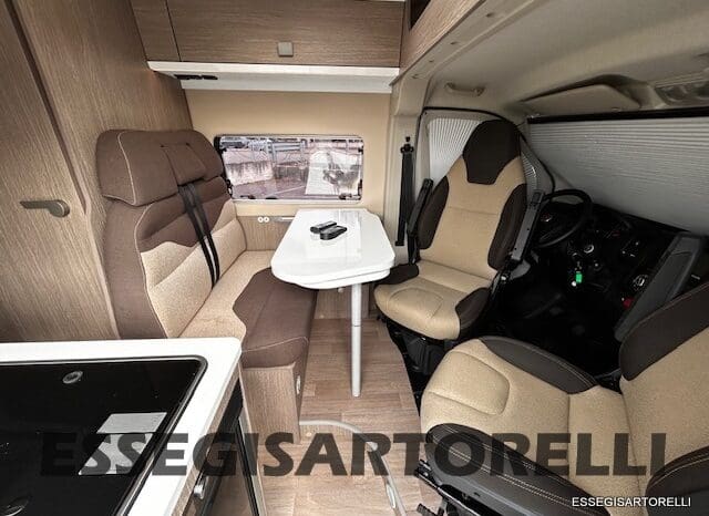 CHALLENGER V 217 LETTI GEMELLI VAN 636 CM FULL 2021 pieno