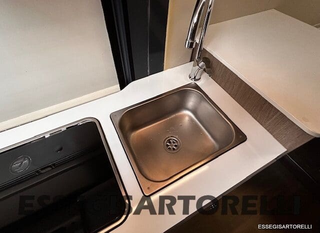 CHALLENGER V 217 LETTI GEMELLI VAN 636 CM FULL 2021 pieno