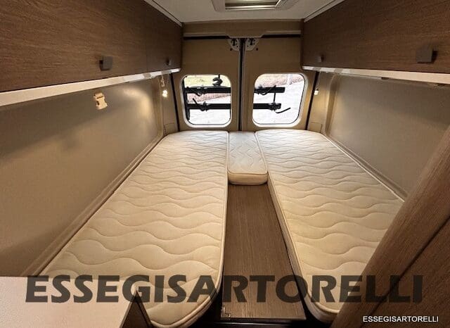 CHALLENGER V 217 LETTI GEMELLI VAN 636 CM FULL 2021 pieno