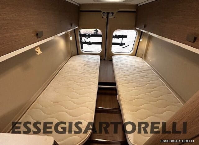 CHALLENGER V 217 LETTI GEMELLI VAN 636 CM FULL 2021 pieno