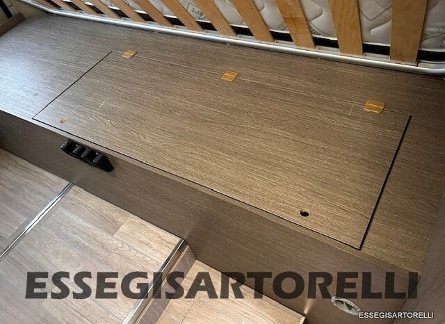 CHALLENGER V 217 LETTI GEMELLI VAN 636 CM FULL 2021 pieno