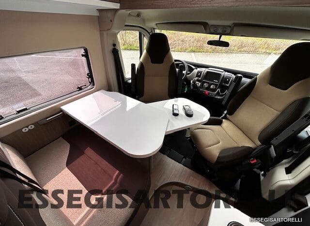 CHALLENGER V 217 LETTI GEMELLI VAN 636 CM FULL 2021 pieno