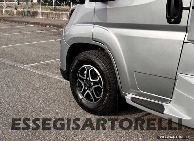 ADRIA MATRIX 60° SELECTION M 650 DL AUTOMATICO SILVER 2026 GEMELLI GARAGE BASCULANTE pieno