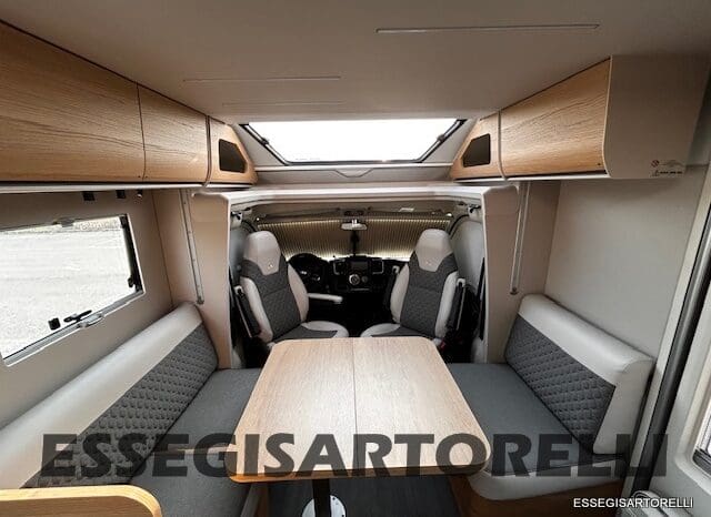 ADRIA MATRIX 60° SELECTION M 650 DL AUTOMATICO SILVER 2026 GEMELLI GARAGE BASCULANTE pieno