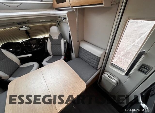 ADRIA MATRIX 60° SELECTION M 650 DL AUTOMATICO SILVER 2026 GEMELLI GARAGE BASCULANTE pieno